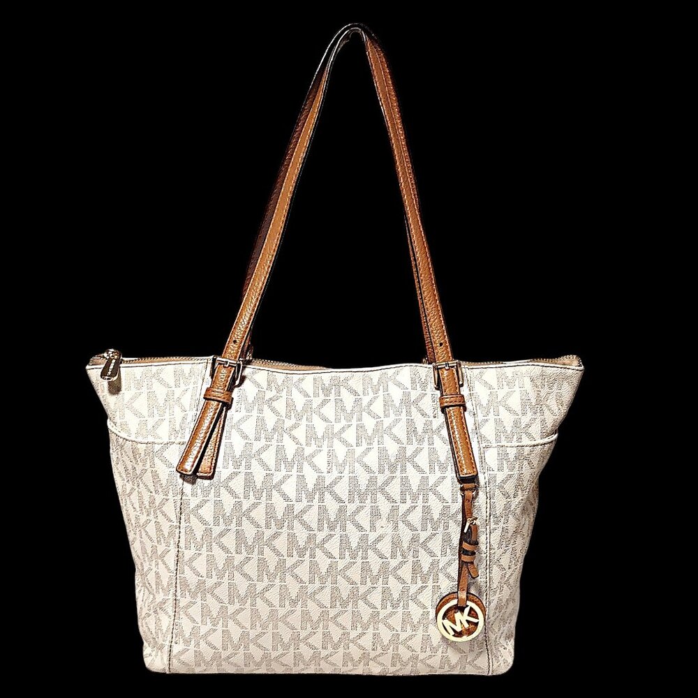 Michael Kors Jet Set East West Zip Top Tote Bag